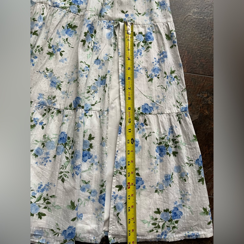 Women’s white and blue floral peasant boho tiered ruffle pull on skirt. Medium - Picture 14 of 15